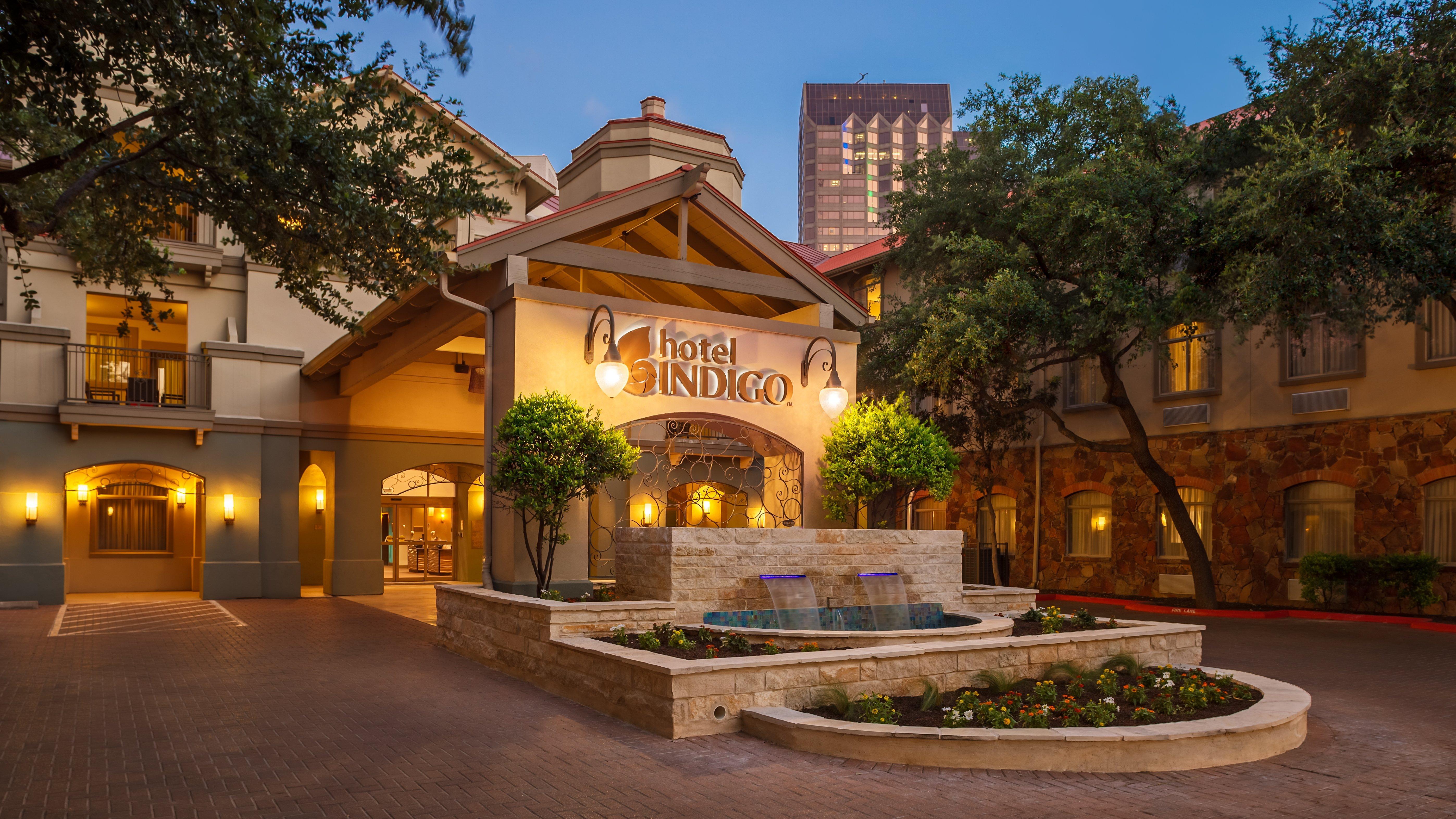 Hotel Indigo San Antonio Riverwalk, An Ihg Hotel Exterior photo